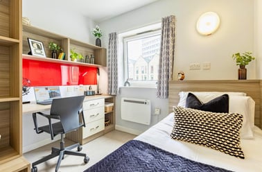 Cook Street, City Centre, Southampton - Image 2